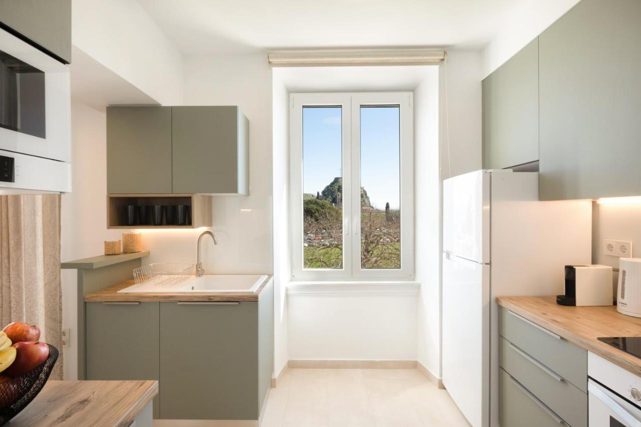 Rivoli Luxurious Seaview Suite In Liston Square Apartment