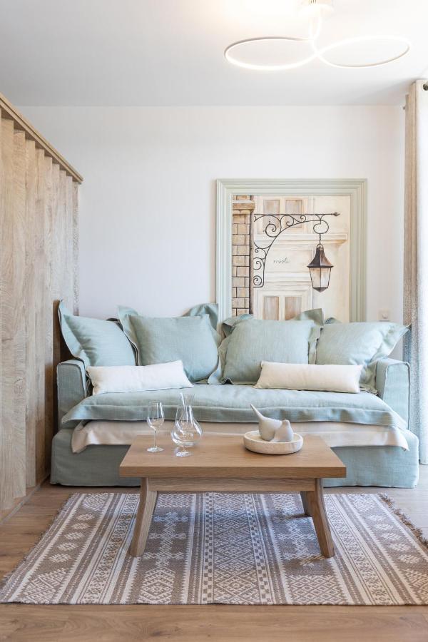 Rivoli Luxurious Seaview Suite In Liston Square *