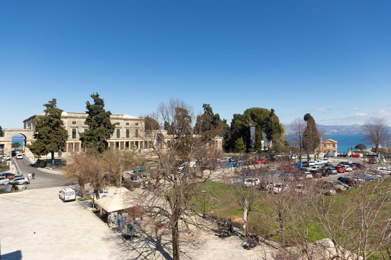 Rivoli Luxurious Seaview Suite In Liston Square Appartement