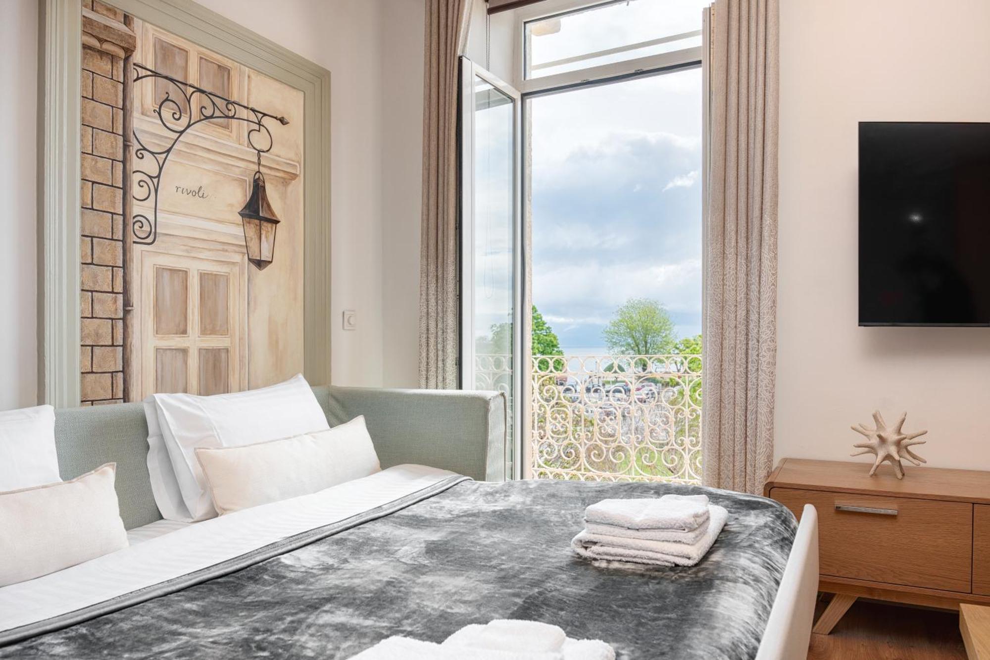 Rivoli Luxurious Seaview Suite In Liston Square Appartement *