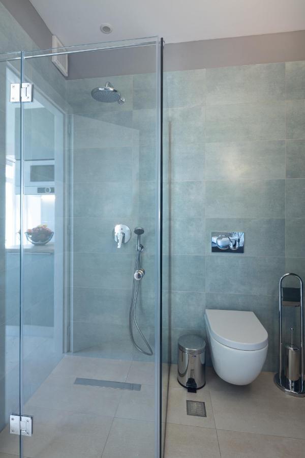 Apartment Rivoli Luxurious Seaview In Liston Square *
